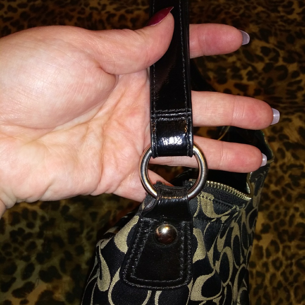 Authentic Coach Logo Shoulder bag - Picture 8 of 8